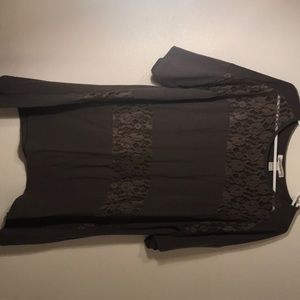 Brown T-shirt with lace